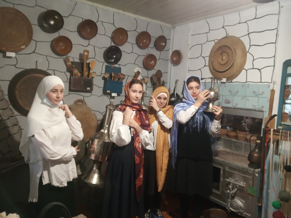 Школьники Хасавюртовского района посетили   Сулевкентский краеведческий музей.