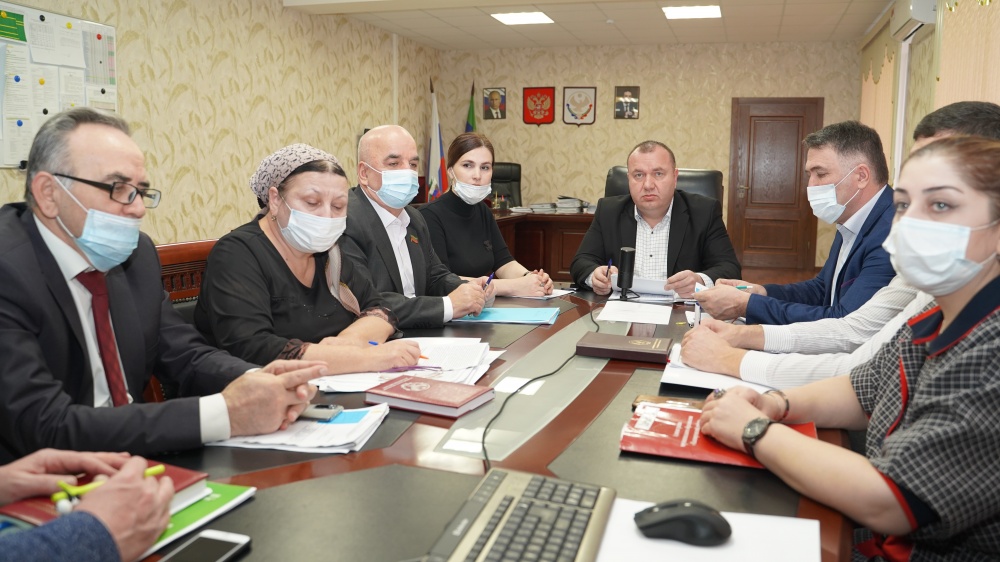 В администрации Хасавюртовского района состоялось очередное  совещание с главами поселений в режиме ВКС