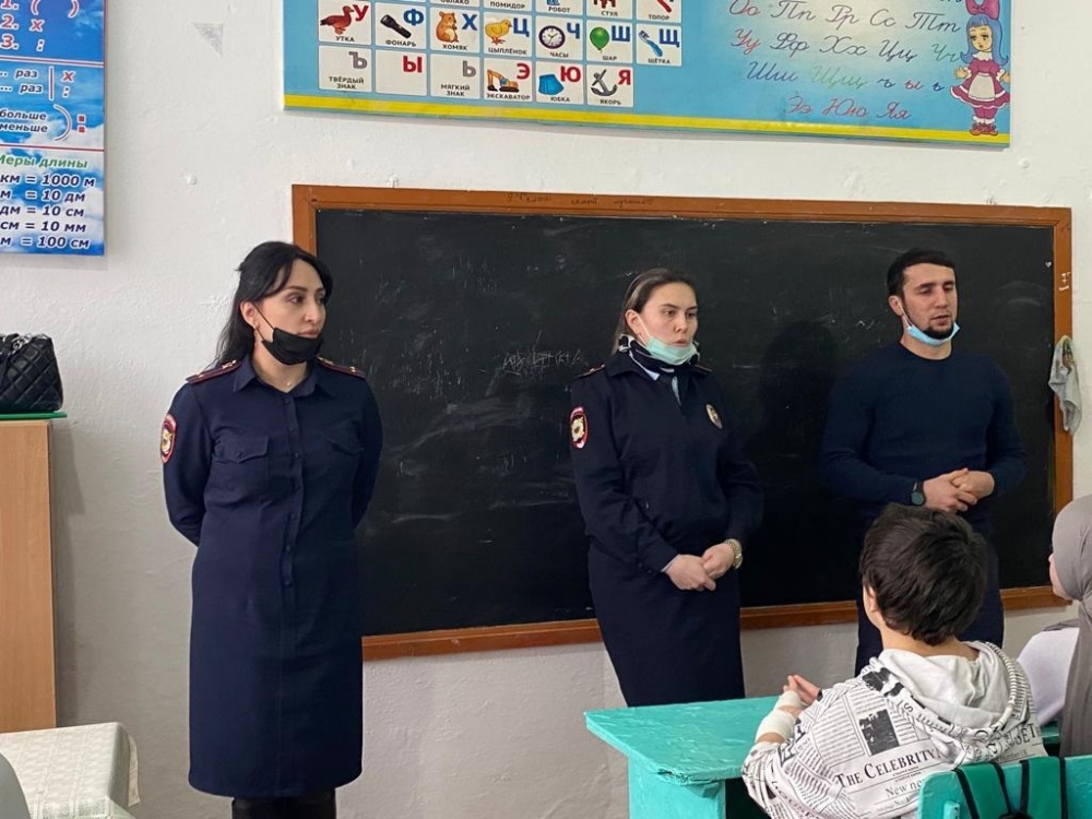 В образовательных учреждениях Хасавюртовского района состоялись профилактические мероприятия выезды  лекторской группы