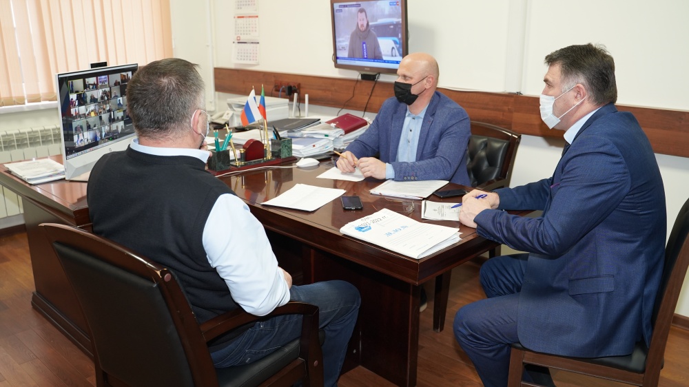 Администрация Хасавюртовского района приняла участие в работе совещания в режиме видеоконференцсвязи Министерства энергетики и ЖКХ РД