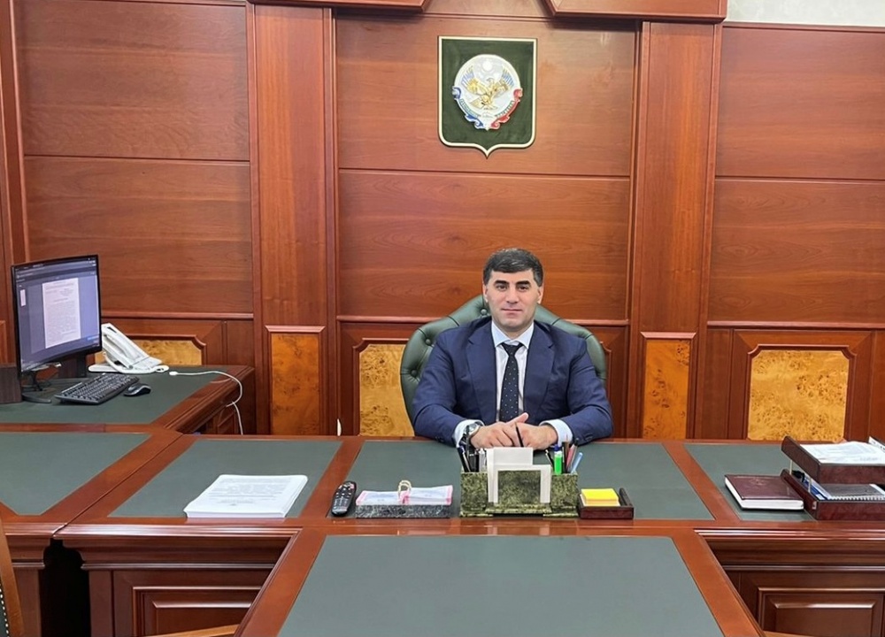 Начальник Управления образования Хасавюртовского района  призвал жителей пройти вакцинацию для защиты своего здоровья