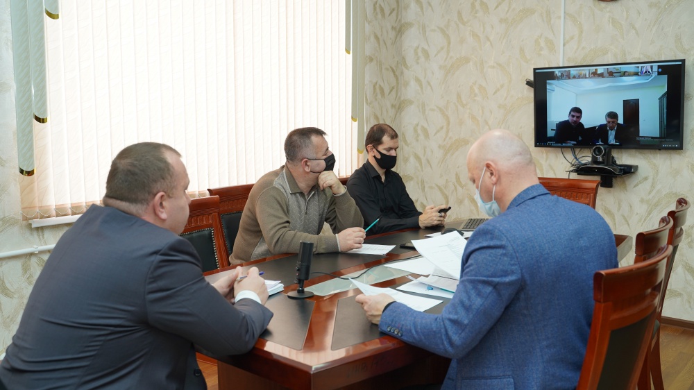 Администрация Хасавюртовского района приняла участие в работе совещания в режиме видеоконференцсвязи Министерства энергетики и ЖКХ РД