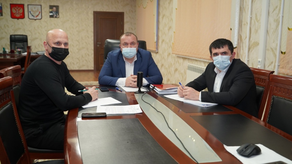 Администрация Хасавюртовского района приняла участие в работе Правительственного совещания  в режиме видеоконференцсвязи  под руководством Батыра Эмеева