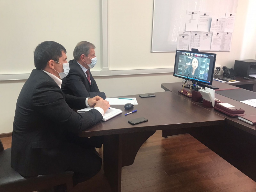 Администрация Хасавюртовского района приняла участие в работе дистанционного мастер – класса   в режиме видеоконференцсвязи Республиканского Дома Народного Творчества