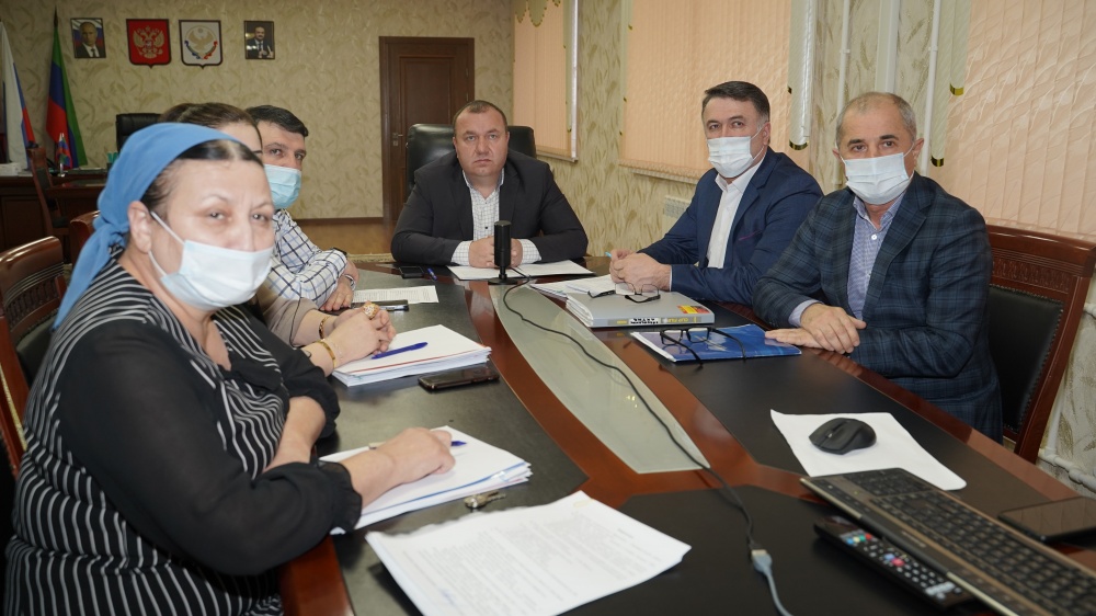 Администрация Хасавюртовского района приняла участие  в работе Правительственного заседания  в режиме видеоконференцсвязи