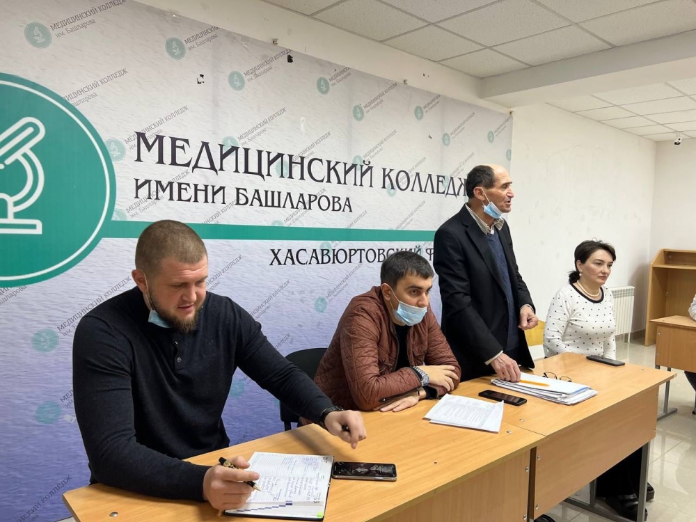 Лекторская группа администрации Хасавюртовского района провела очередные встречи со студентами медицинского колледжа