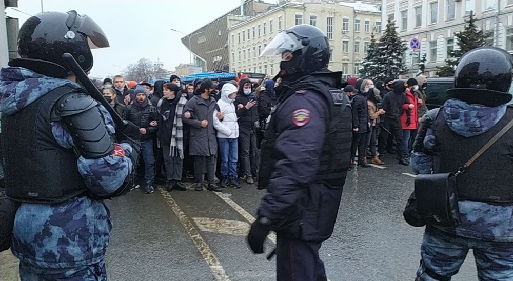 После начала специальной военной операции России по денацификации Украины началась массовая миграция идеологов протестной активности