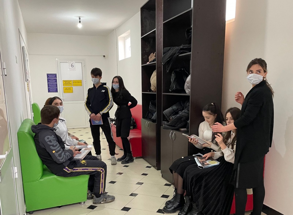 В Хасавюртовском районе продолжаются  здравоохранительные мероприятия по  вакцинации подростков от коронавирусной инфекции от 12 до 18 лет