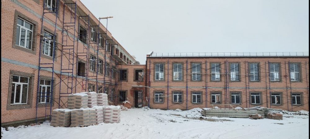 Власти Хасавюртовского района проинспектировали ход строительства социальных объектов в муниципалитете