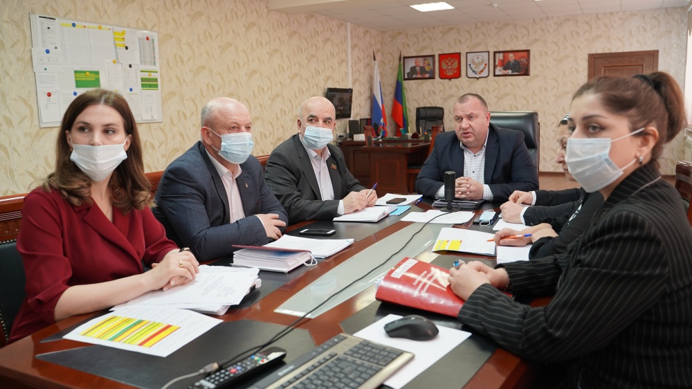 В администрации Хасавюртовского района состоялось очередное рабочее совещания с главами поселений в режиме ВКС
