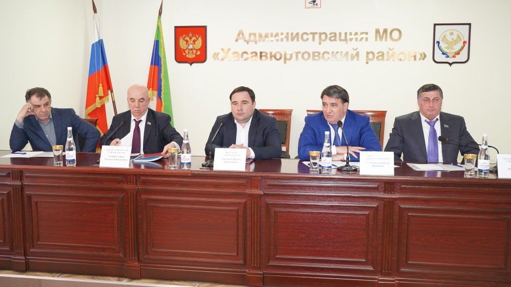 Депутаты Хасавюртовского района единогласно избрали Алибекова Арсланбека Абдулмажидовича Главой МО  «Хасавюртовский район»