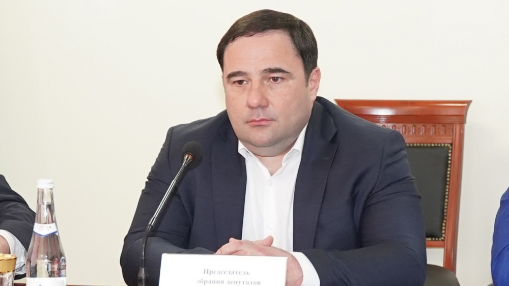 Глава Хасавюртовского района поздравил с наступлением месяца Рамадан.