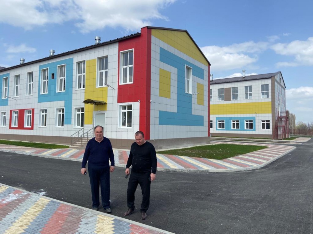 Власти Хасавюртовского района проинспектировали ход строительства социальных объектов в муниципалитете