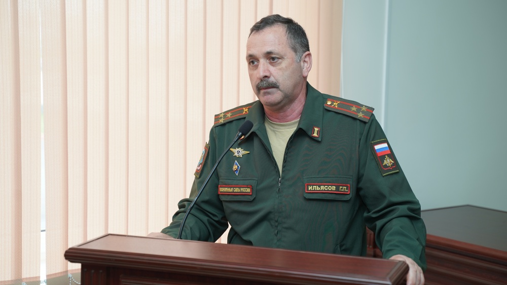Администрация Хасавюртовского района приняла участие на встрече с призывниками