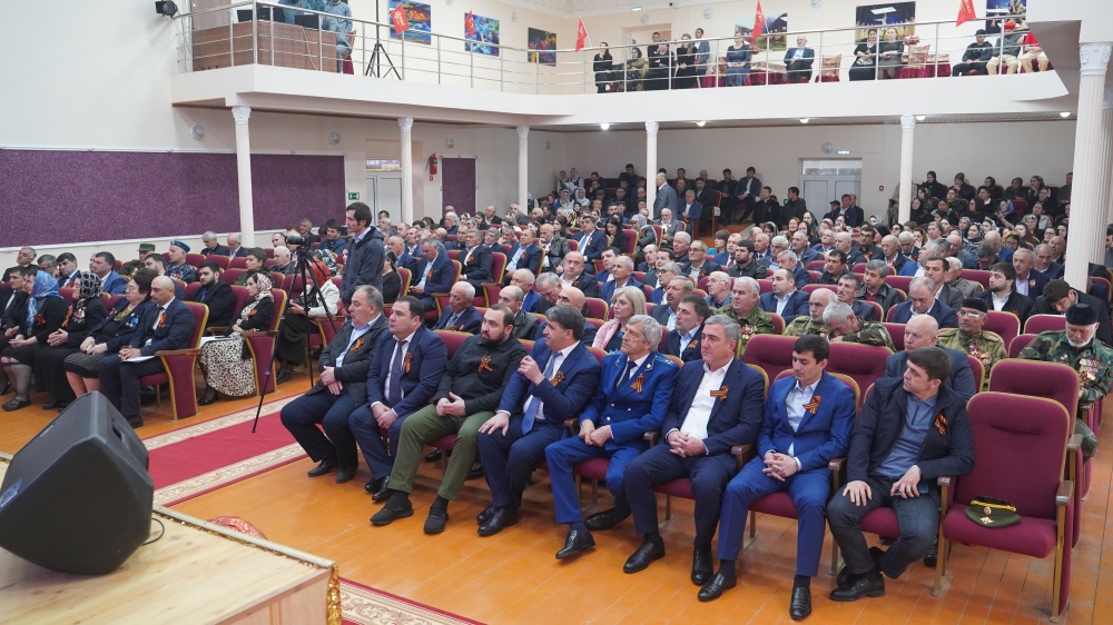 В Хасавюртовском районе состоялось торжественное Собрание  посвященное  77-й годовщине Победы в Великой Отечественной войне
