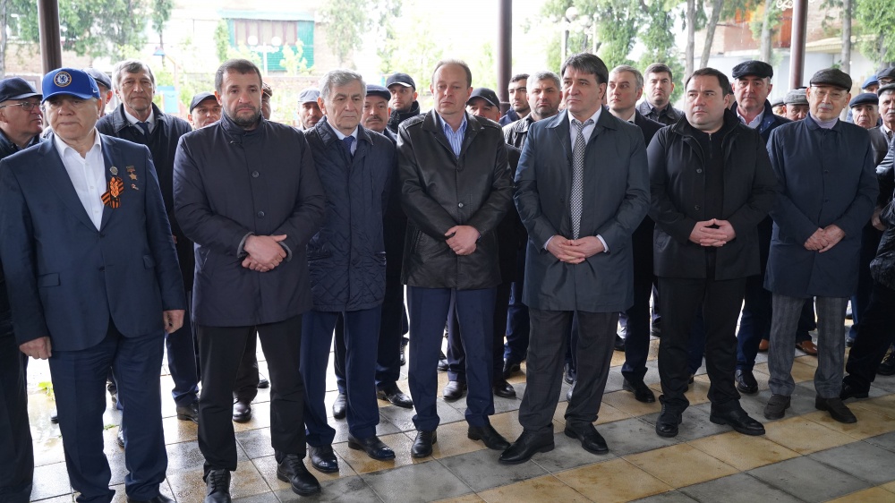 Глава Хасавюртовского района принял участие в торжественном присвоении улицы имени Ветерана ВОВ и видного общественного деятеля Идрисова Идриса Гасановича