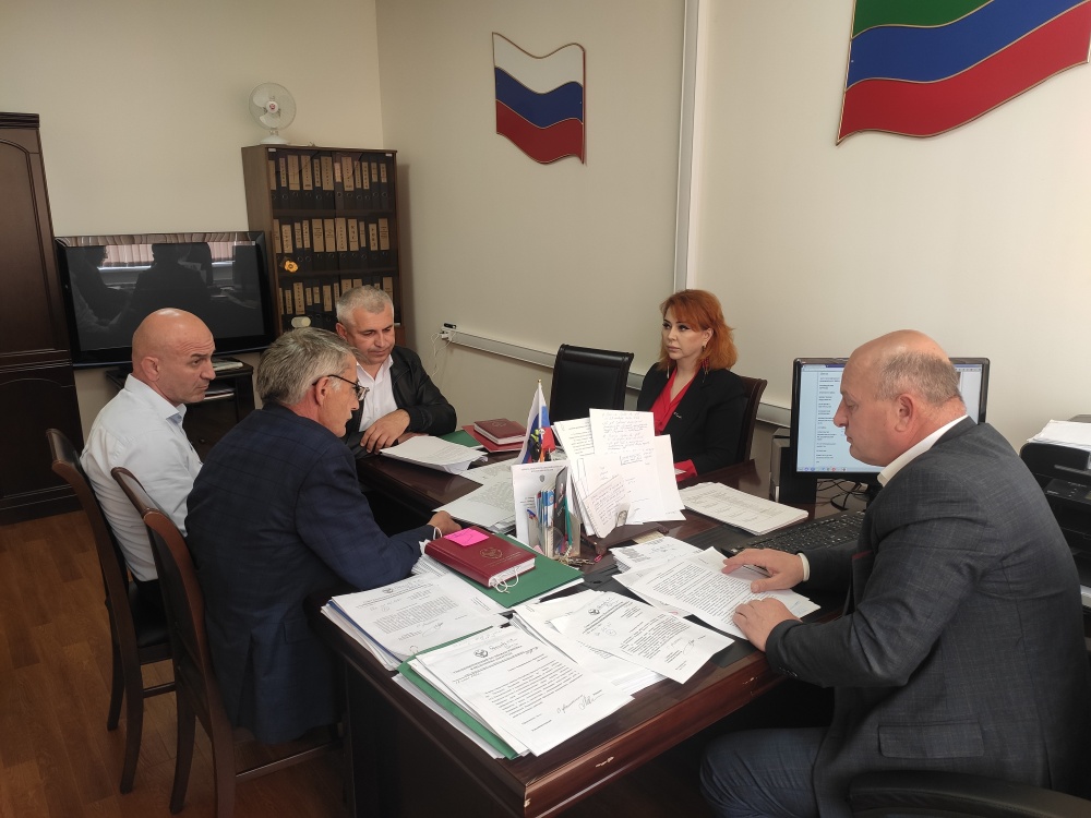 В  рамках подготовки к заседанию АТК в МО «Хасавюртовский район» проведено совещание рабочей группы