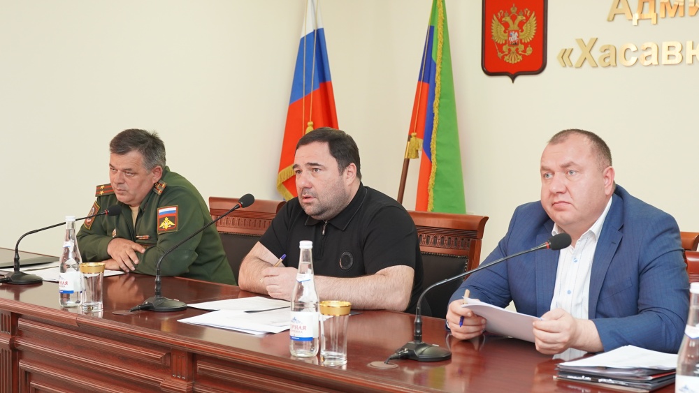 В администрации Хасавюртовского района обсудили ход призывной весенней кампании
