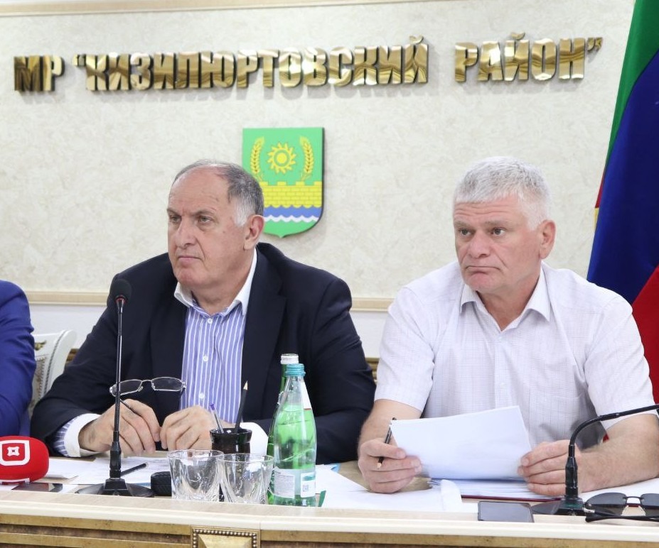 Глава Хасавюртовского района принял участие в работе выездного Правительственного совещания под руководством Абдулмуслима Абдулмуслимова
