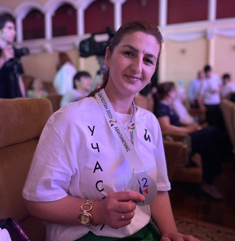 Воспитатель МБДОУ д/с «Ласточка» Бийболатова Заира заняла призовое второе место в региональном чемпионате «Абилимпикс»