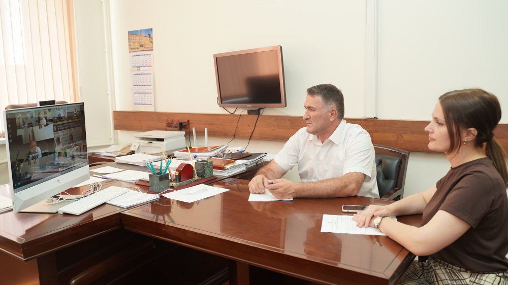 Администрация Хасавюртовского района приняла участие в работе совещания  в режиме видеоконференцсвязи Министерства природных ресурсов и экологии РД