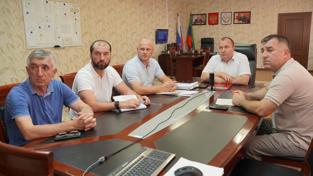 Администрация Хасавюртовского района приняла участие в работе семинар — совещания  в режиме видеоконференцсвязи Государственной жилищной инспекции РД