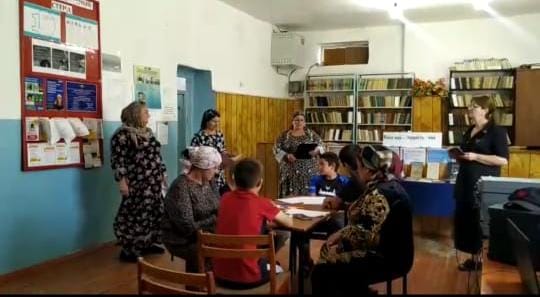 В библиотеке селения Муцалаул  проведен тематический час, посвящённый родному языку «Язык мой — гордость моя».