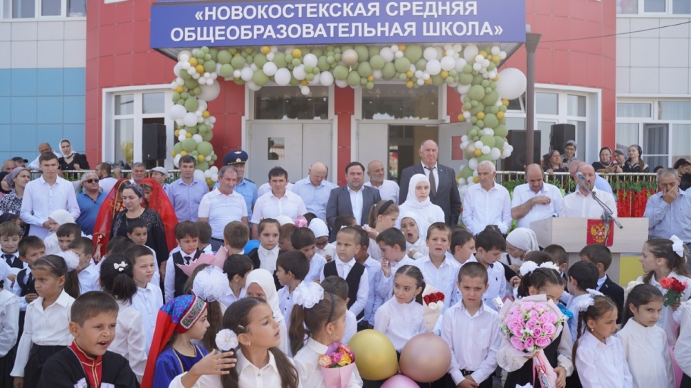 Председатель Правительства РД  Абдулмуслим Абдулмуслимов принял участие в торжественном открытии новой школы   в Хасавюртовском районе