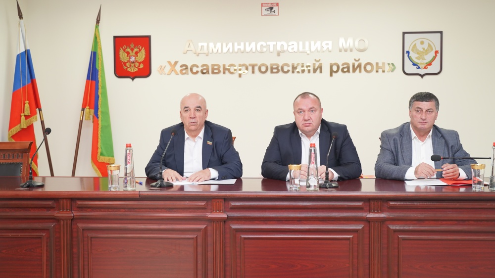 В Хасавюртовском районе состоялась восемнадцатая сессия Собрания депутатов муниципального района седьмого созыва