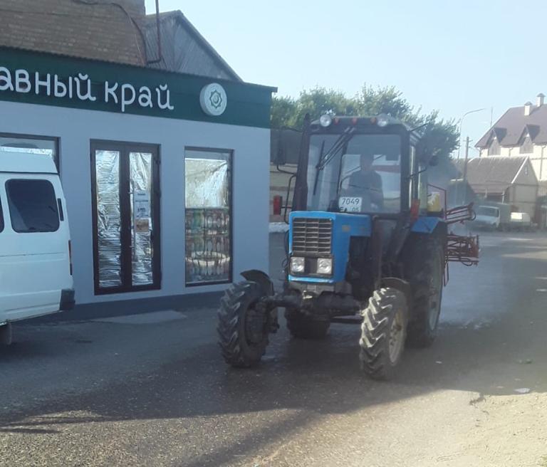 В населенных пунктах Хасавюртовского района продолжаются  санитарно — дезинфекционные  мероприятия