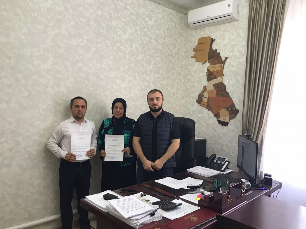 В ГКУ РД УСЗН   Хасавюртовского района состоялось торжественное вручение жилищных сертификатов
