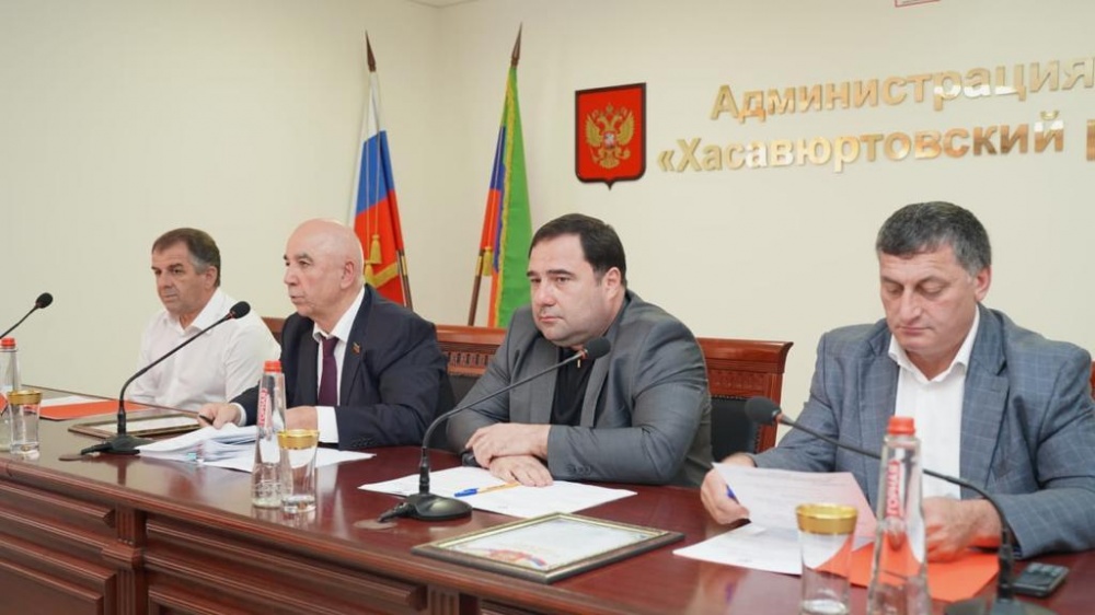 Депутаты Хасавюртовского  района на сессии обсудили  вопрос частичной  мобилизации  в  муниципальном  районе