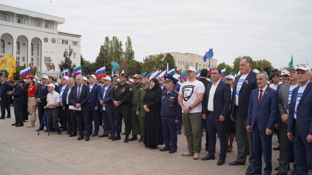 Хасавюртовский  район  принимает  активное участие  на  площади  Махачкалы  в масштабной Республиканской  акции – концерте « В единстве – наша сила»  в поддержку курса президента РФ В.В. Путина