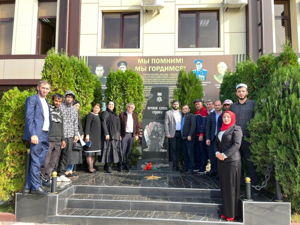 В Хасавюртовском районе прошел Круглый стол в формате «Диалог на равных» на тему: «Адаптация и интеграция иностранных граждан в МР»