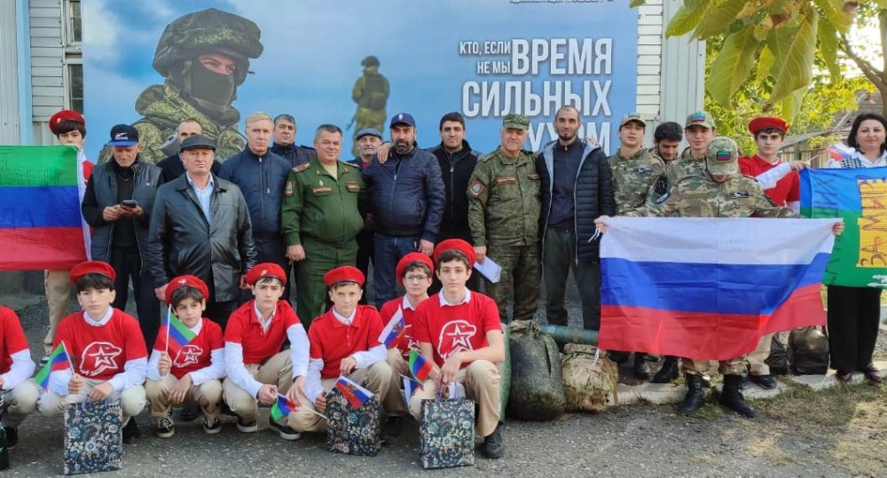 Власти Хасавюртовского района напутствовали добрыми пожеланиями очередную   группу   мобилизованных граждан  района направляющихся  на сборный пункт