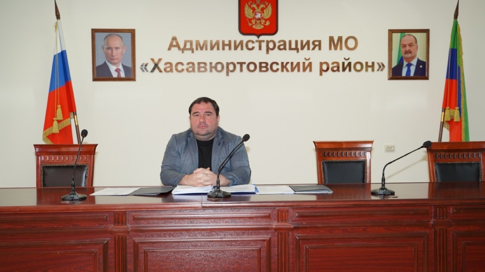 Глава Хасавюртовского района принял участие в работе заседания Антитеррористической комиссии в РД в режиме видеоконференцсвязи под руководством Сергея Меликова