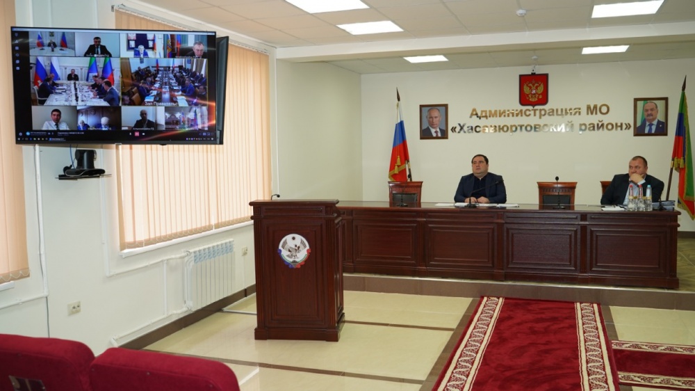 Глава  Хасавюртовского района принял участие в работе  заседания Оперативного штаба РД в режиме видеоконференцсвязи под председательством  Сергея Меликова