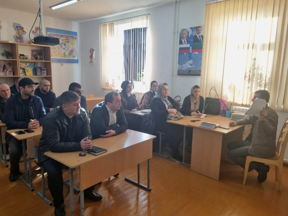 В общеобразовательных учреждениях продолжаются  объектовые тренировки по действиям при возникновении ЧС