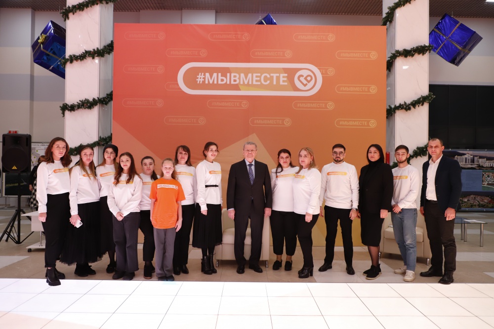 Волонтерский штаб #МыВместе Хасавюртовского района принял участие во встрече с полпредом Президента РФ в СКФО  в составе делегации республиканского штаба #МыВместе