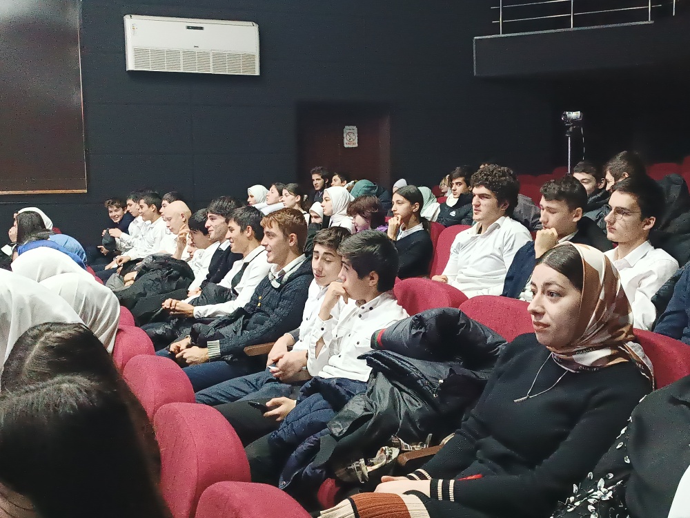 В Хасавюртовском районе прошел Форум «Школа виртуальной безопасности»