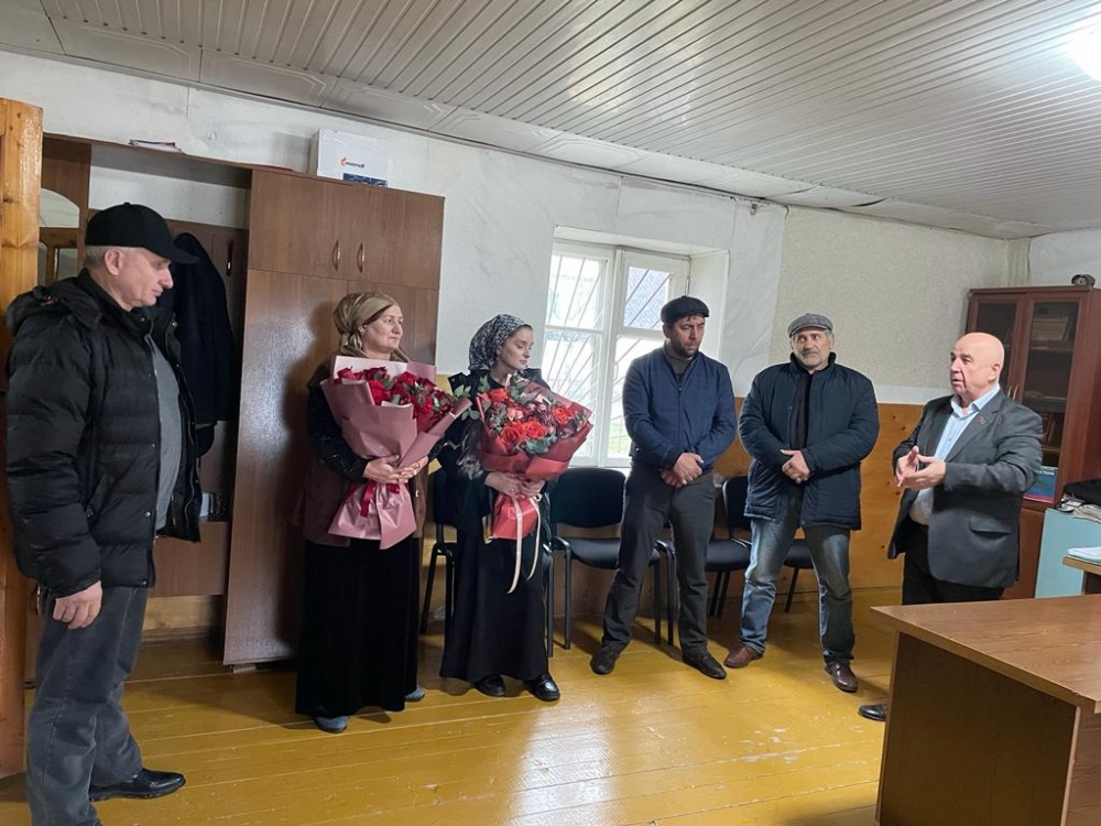 Власти Хасавюртовского района продолжают опеку и поддержку семьям  где есть участник  СВО