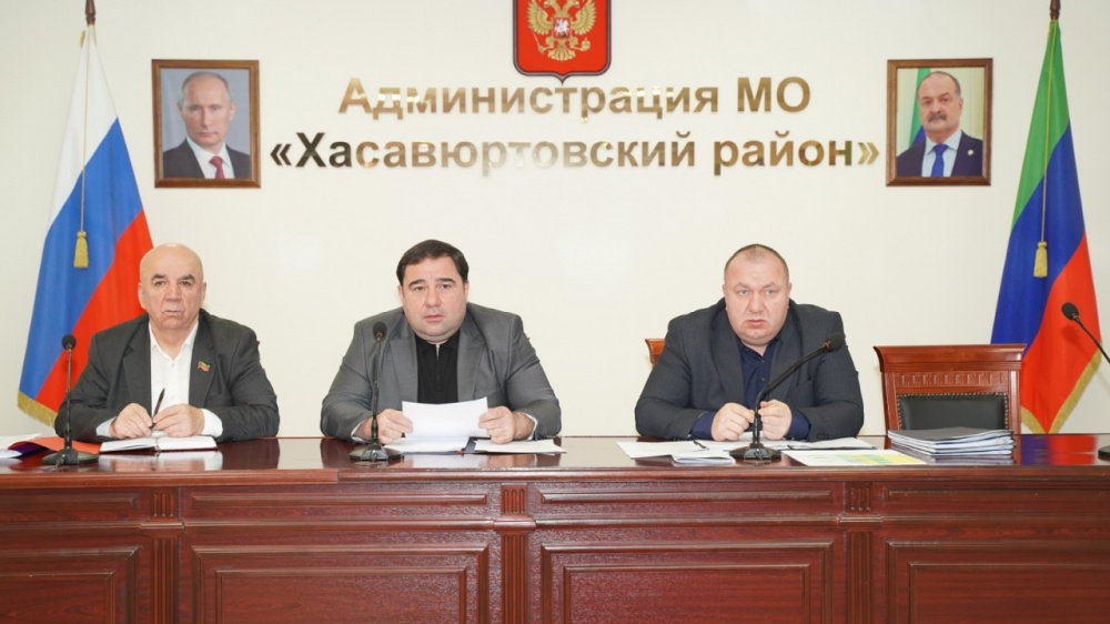 Глава Хасавюртовского района провел очередное совещание  по вопросам хода призывной кампании
