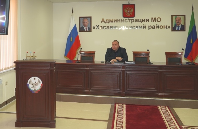 Администрация  Хасавюртовского района приняла участие в работе заседания Координационного совещания  по обеспечению правопорядка в РД в режиме видеоконференцсвязи под руководством Сергея Меликова