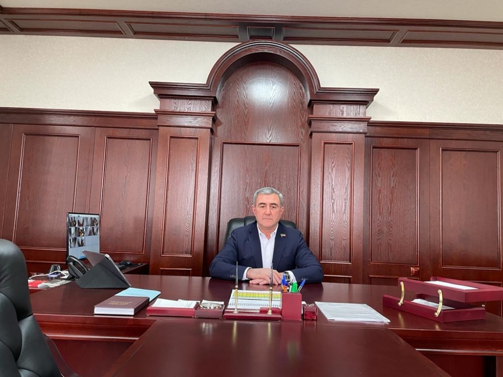 Депутат НС РД Уллубий Абуков  поздравил жителей Хасавюртовского района с Новым Годом