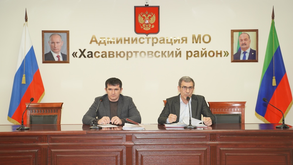 В администрации Хасавюртовского района прошло совещание с начальниками военно-учетных столов поселений