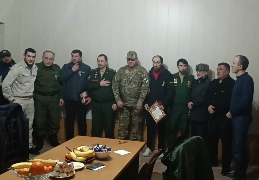 В селении Аксай Хасавюртовского района торжественно встретили участников СВО