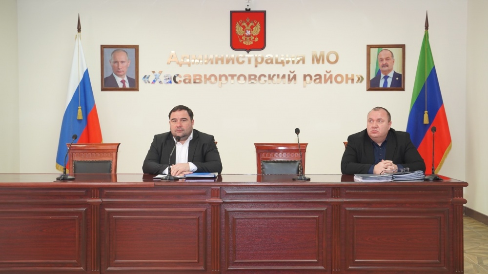 Глава   Хасавюртовского района принял участие в работе  заседания Оперативного штаба РД в режиме видеоконференцсвязи под руководством Сергея Меликова