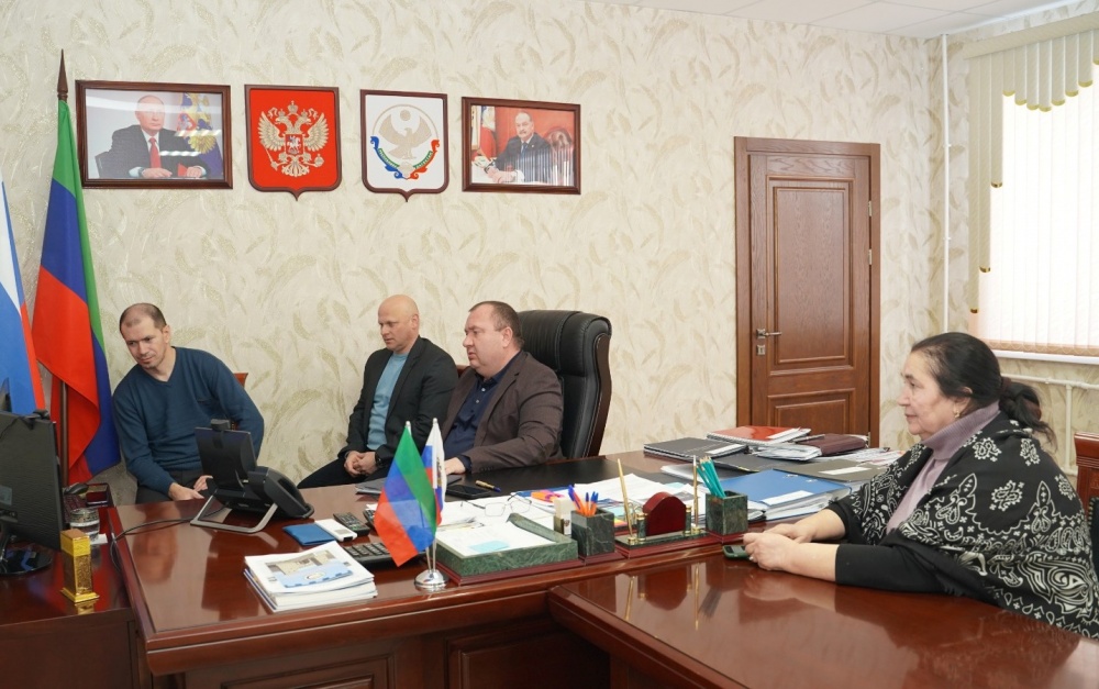 Администрация Хасавюртовского района приняла участие в работе  совещания  в режиме видеоконференцсвязи Государственной жилищной инспекции РД