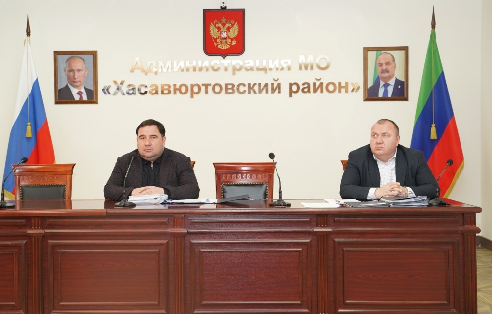 Глава  Хасавюртовского района принял участие в работе заседания Комиссии по увеличению доходной части консолидированного бюджета РД под руководством Сергея Меликова