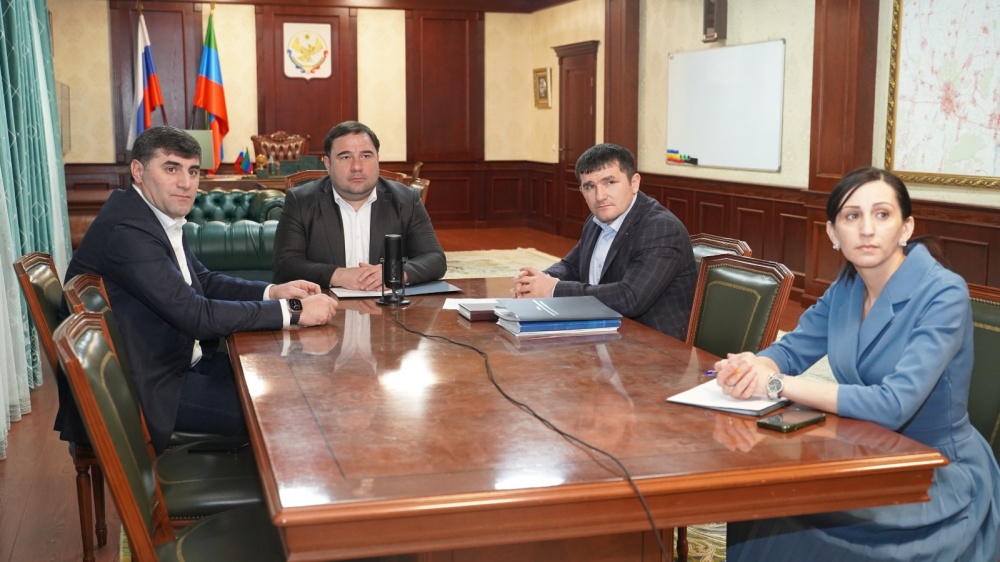 Глава  Хасавюртовского района принял участие в работе  Правительственного совещания  в режиме видеоконференцсвязи под руководством Абдулмуслима Абдулмуслимова